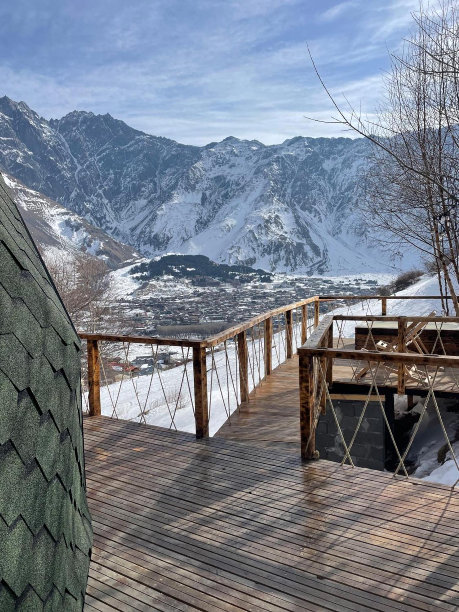 Glamping Emerald Kazbegi Exteriör bild